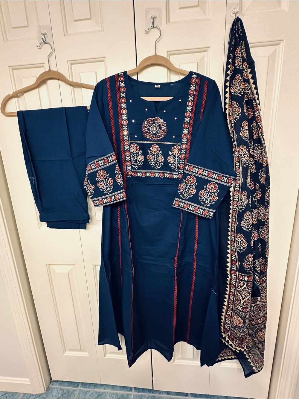 Navy Embroidered Salwar Kameez Set - Elegant Ethnic Dress size 23”